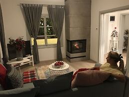 Dina's House