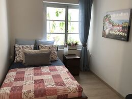 Dina's House