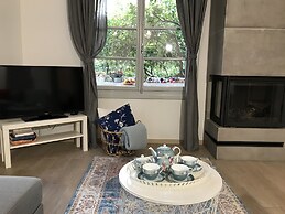 Dina's House