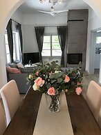 Dina's House