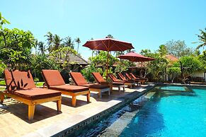 Mega Cottages