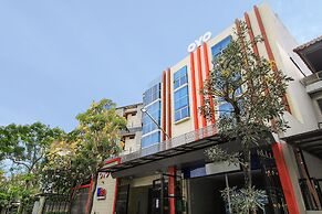 Capital O 175 K-60 Residence