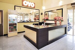 Capital O 175 K-60 Residence