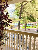 Royal Lake View Gardens