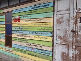 RoomQuest Amphawa Floating Market