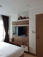 Modern Condo Nai Harn Beach