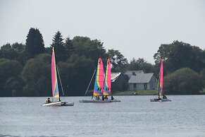 Camping Le Lac O Fées