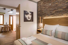 Evlimeni Suites