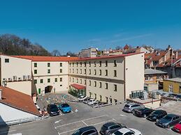 Hotel Park 45