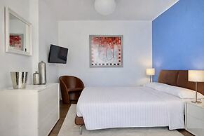 Isola Bella Infinity Suites