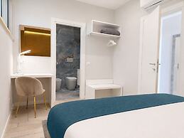 Isola Bella Infinity Suites