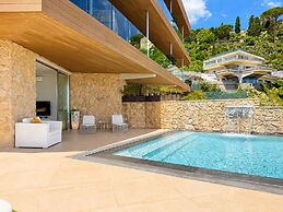 Isola Bella Infinity Suites