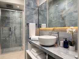 Isola Bella Infinity Suites