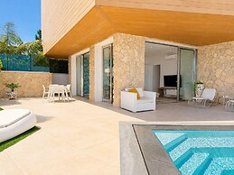 Isola Bella Infinity Suites