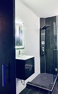 Modern Suite - Pasavento Building