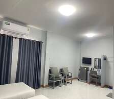 Chainatgrand Hotel