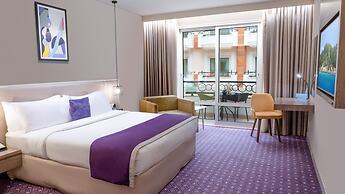 Leva Hotel and Suites, Mazaya Centre
