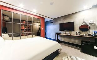 Sol Motel