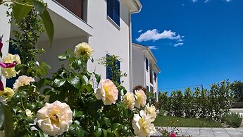 Wabi Sabi Resort & Apartments