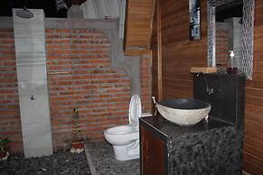 Halumba Eco Villa
