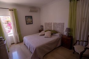 Casa Filipines