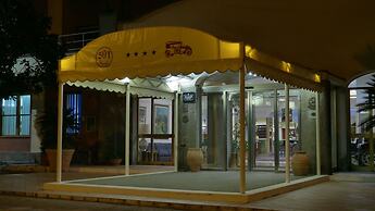 501 Hotel