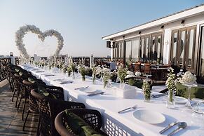 La Seine Boutique Hotel