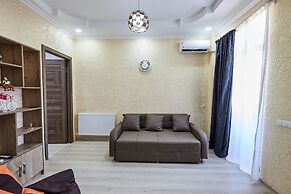 Flat 013