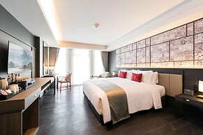 Ramada Plaza by Wyndham Chao Fah