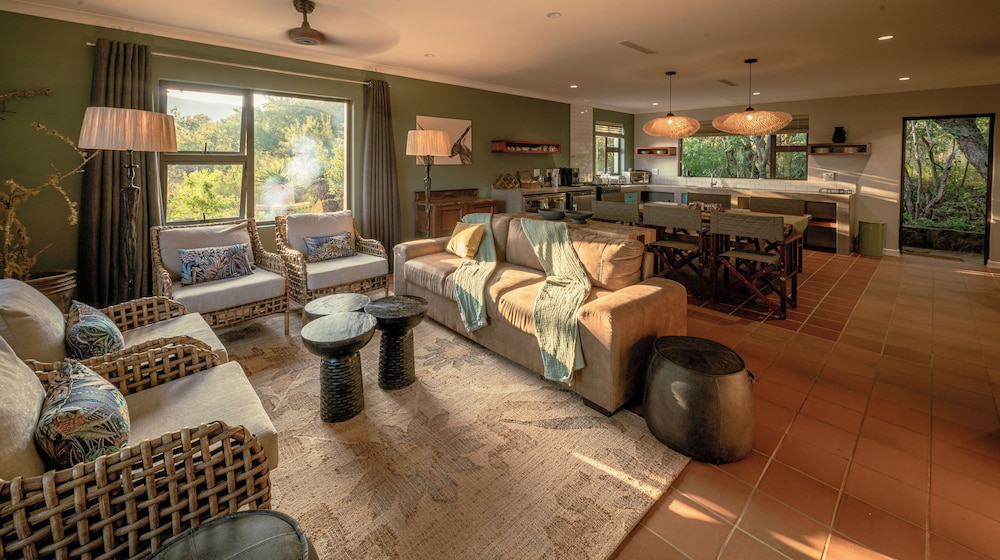 Valley Lodge - Babanango Game Reserve