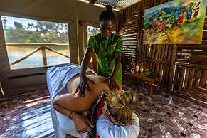 Bunyonyi Overland Resort