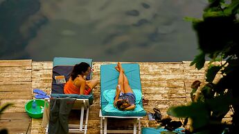 Bunyonyi Overland Resort