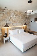 Drymades Inn Resort