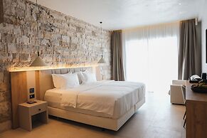 Drymades Inn Resort