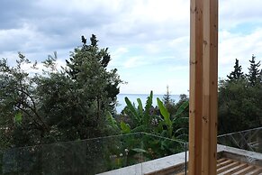 Drymades Inn Resort