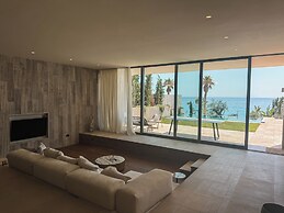 Drymades Inn Resort