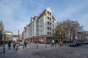 Q17 Apartments