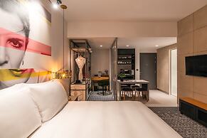 Studio One Hotel