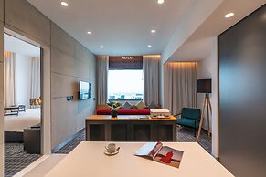 Studio One Hotel