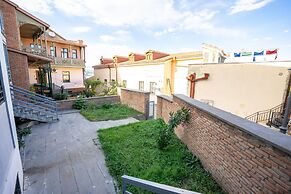 Meidan Suites