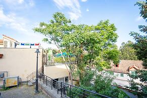 Meidan Suites