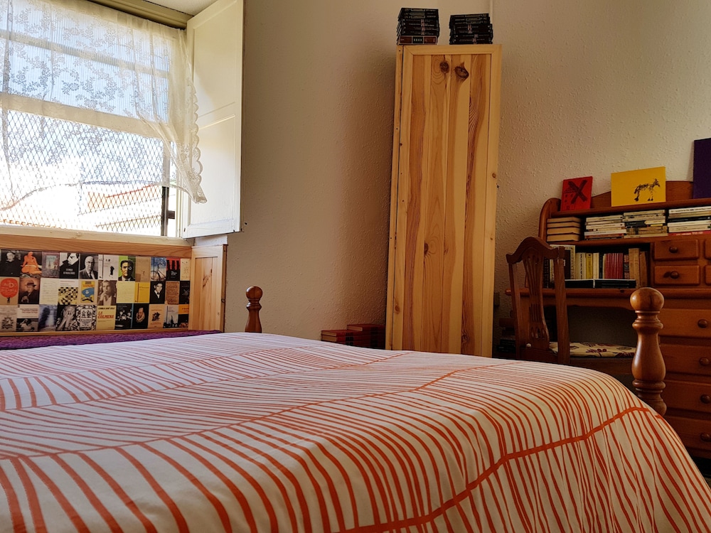 Ratones de Biblioteca - Hostel