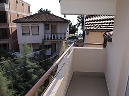 Bogdanovski Studios & Guest Rooms