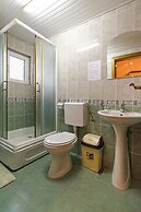Bogdanovski Studios & Guest Rooms
