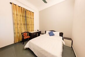 Avon Hotel