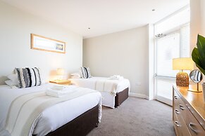 Red Lea Apartments