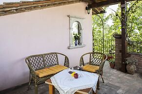 B&B With Pool and View of Assisi