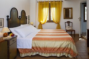 B&B With Pool and View of Assisi