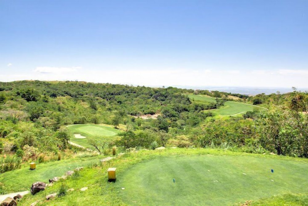 Lucero Residences Golf & Wellness Resort