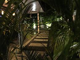 Good Life Lodge